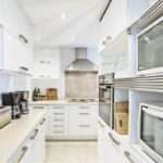 Villas de 8 dormitorios en venta en Elviria – R4968919 Villas de 8 dormitorios en venta en Elviria – R4968919