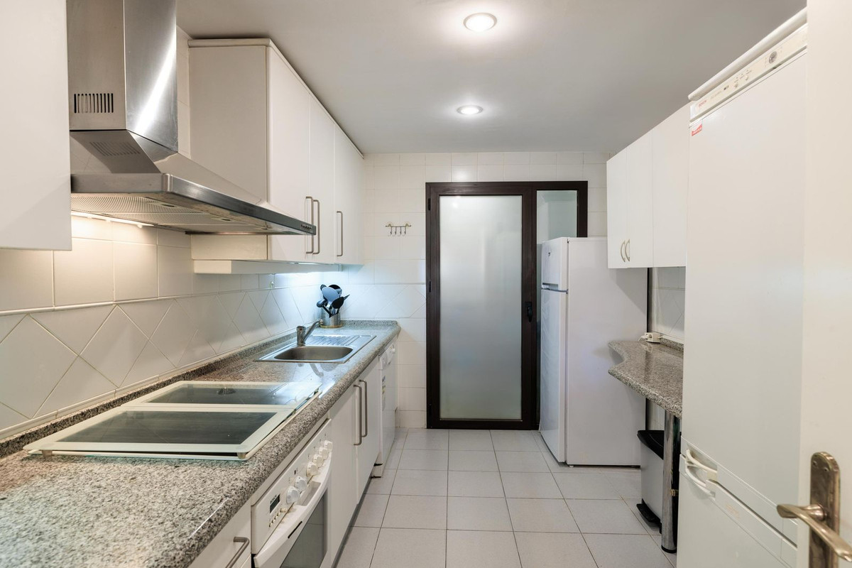 Apartamentos de 3 dormitorios en venta en Benahavís – R5441797 Apartamentos de 3 dormitorios en venta en Benahavís – R5441797
