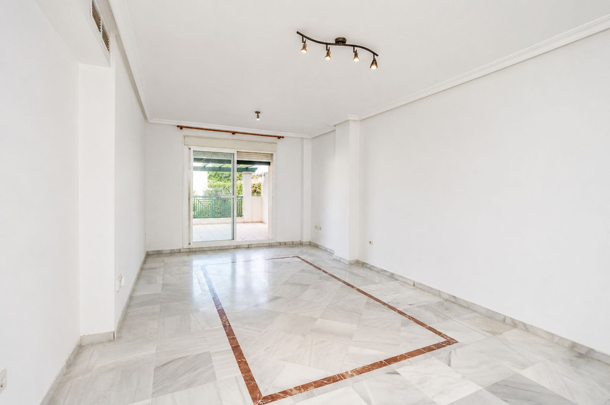 Apartamentos de 3 dormitorios en venta en Nueva Andalucía – R5443951 Apartamentos de 3 dormitorios en venta en Nueva Andalucía – R5443951