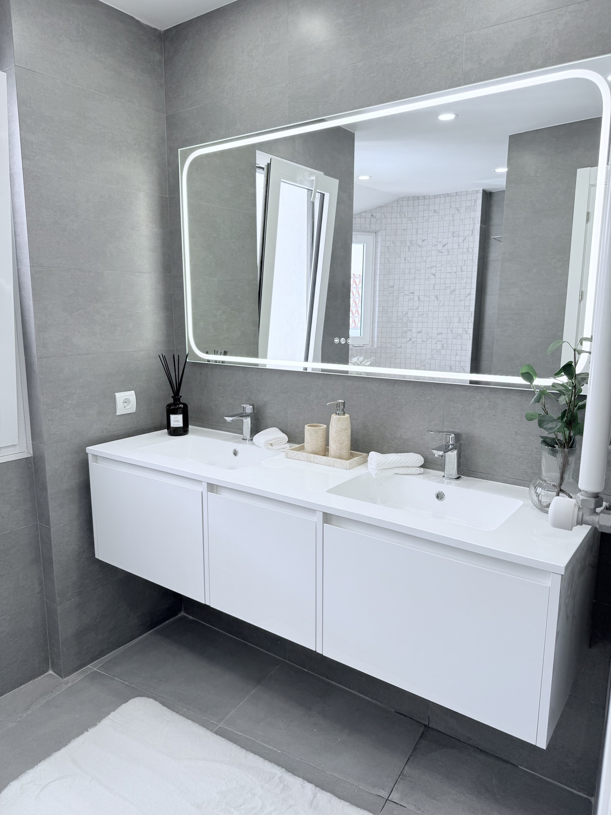 2 bedroom Townhouses for sale in Marbella – R5446963 2 bedroom Townhouses for sale in Marbella – R5446963