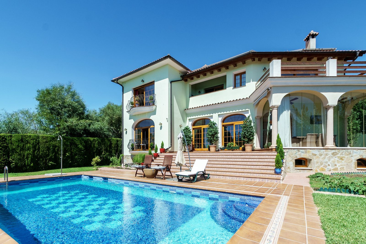 5 bedroom Villas for sale in El Rosario – R5427643 5 bedroom Villas for sale in El Rosario – R5427643