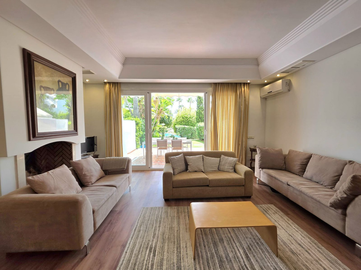 3 bedroom Townhouses for sale in Atalaya – R5433328 3 bedroom Townhouses for sale in Atalaya – R5433328