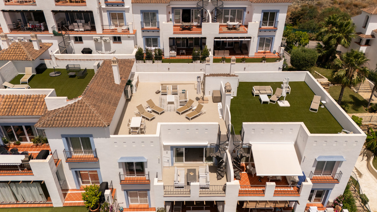 2 bedroom Penthouses for sale in Benahavís – R5430727 2 bedroom Penthouses for sale in Benahavís – R5430727