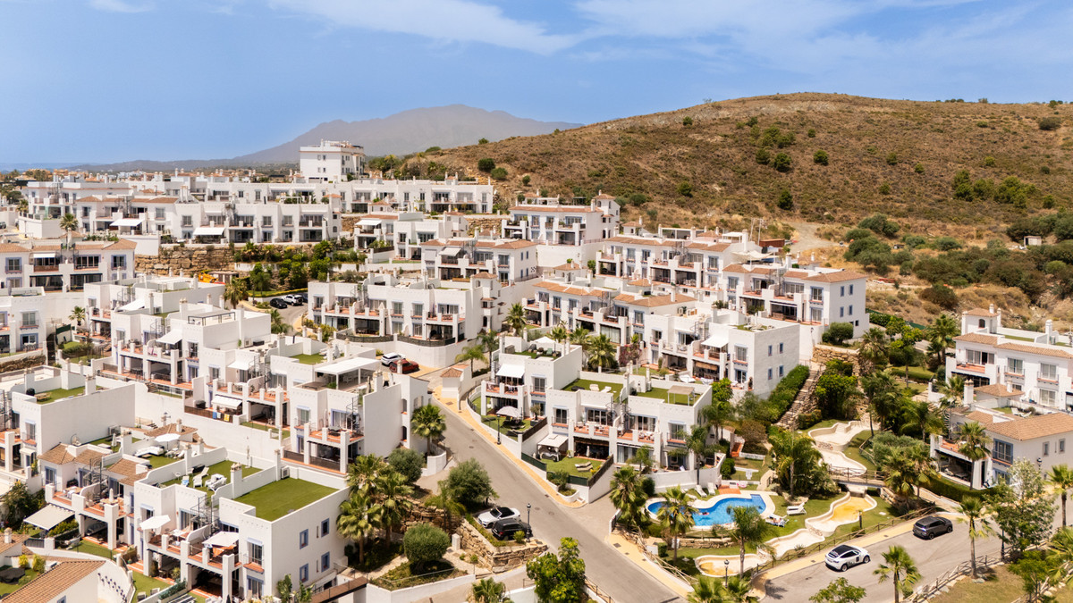 2 bedroom Penthouses for sale in Benahavís – R5430727 2 bedroom Penthouses for sale in Benahavís – R5430727