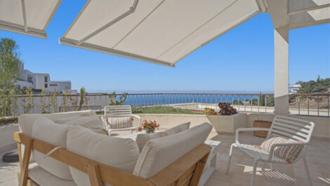 Apartamentos de 3 dormitorios en venta en Altos de los Monteros – R5223376