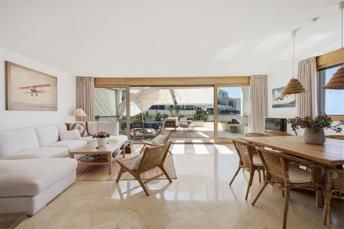 3 bedroom Apartments for sale in Altos de los Monteros – R5223376 3 bedroom Apartments for sale in Altos de los Monteros – R5223376
