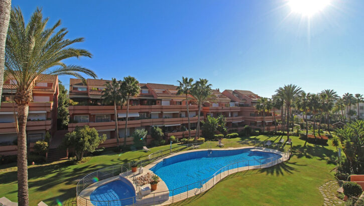 Apartamentos de 2 dormitorios en venta en Puerto Banús – R5337037 Apartamentos de 2 dormitorios en venta en Puerto Banús – R5337037 en