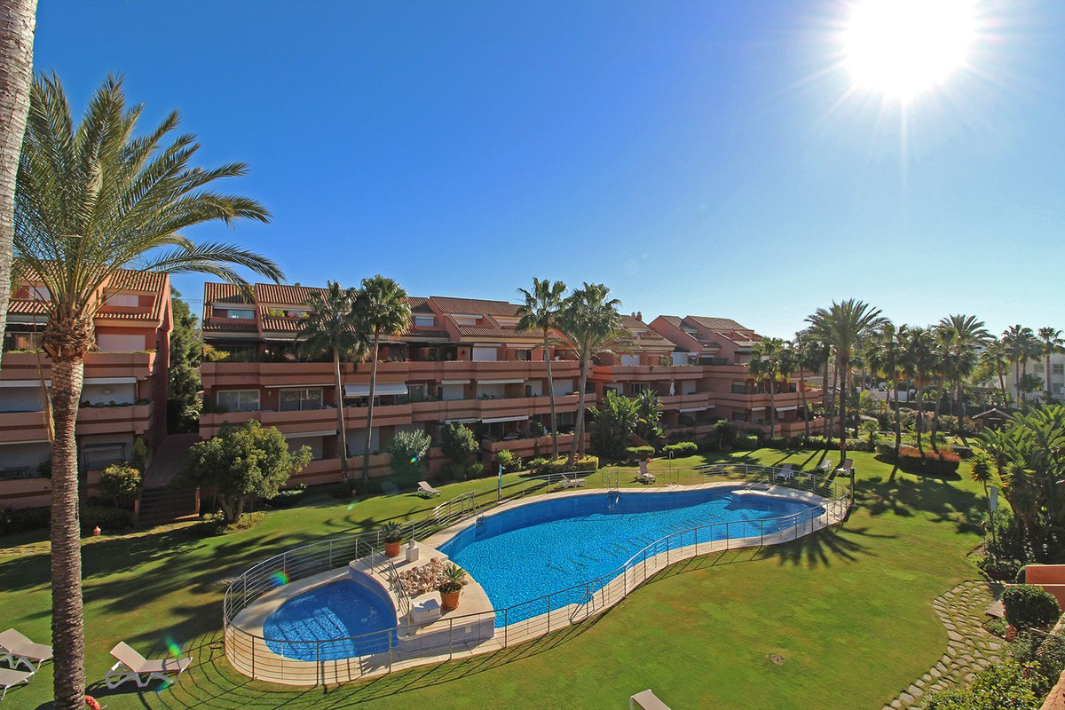 2 bedroom Apartments for sale in Puerto Banús – R5337037 2 bedroom Apartments for sale in Puerto Banús – R5337037