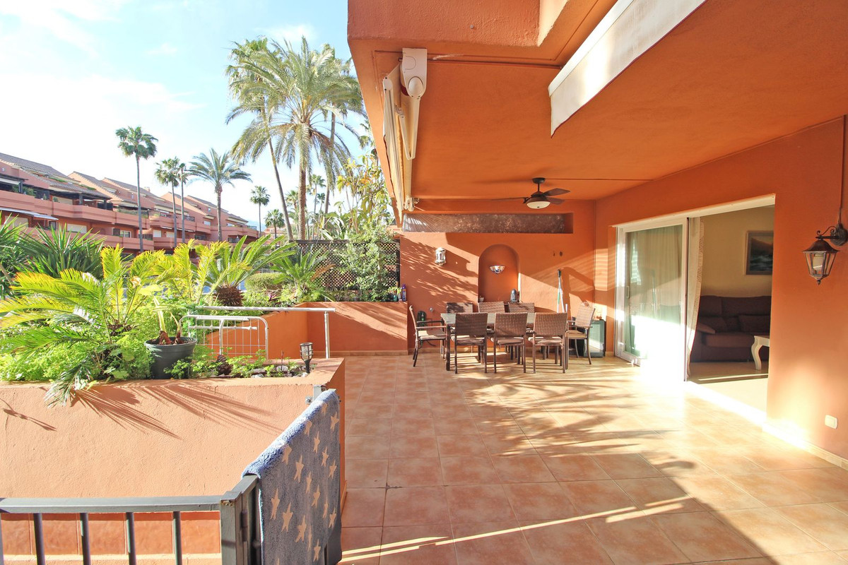 2 bedroom Apartments for sale in Puerto Banús – R5337037 2 bedroom Apartments for sale in Puerto Banús – R5337037