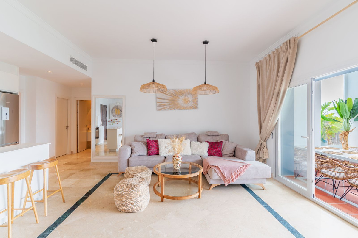 Apartamentos de 3 dormitorios en venta en Benahavís – R5370244 Apartamentos de 3 dormitorios en venta en Benahavís – R5370244