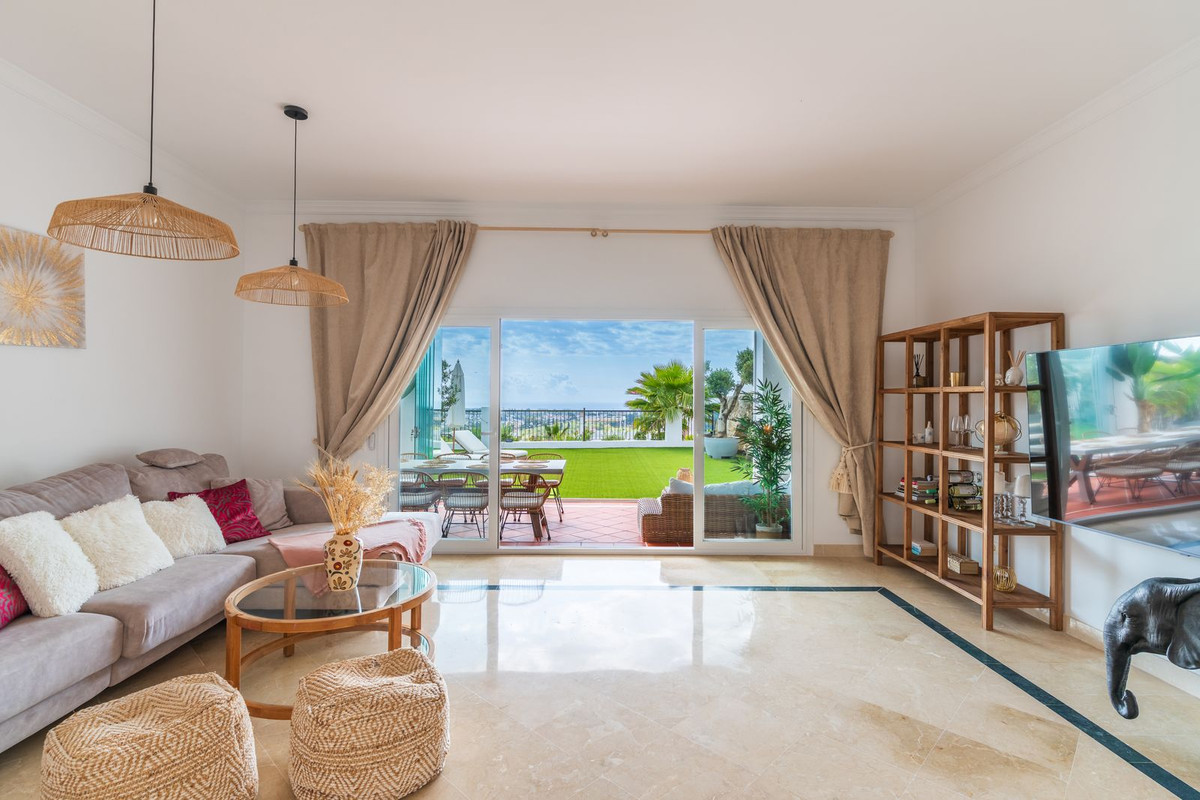 Apartamentos de 3 dormitorios en venta en Benahavís – R5370244 Apartamentos de 3 dormitorios en venta en Benahavís – R5370244