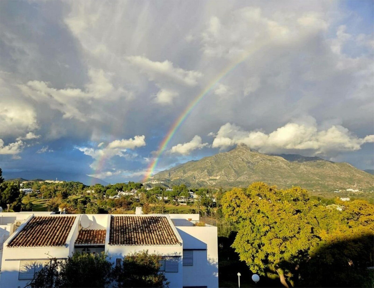 Aticos de 2 dormitorios en venta en Nueva Andalucía – R5407966 Aticos de 2 dormitorios en venta en Nueva Andalucía – R5407966