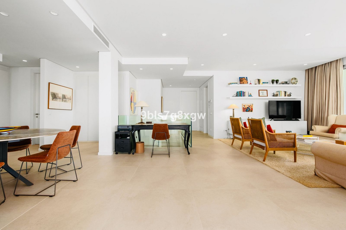 Apartamentos de 3 dormitorios en venta en Benahavís – R5360644 Apartamentos de 3 dormitorios en venta en Benahavís – R5360644