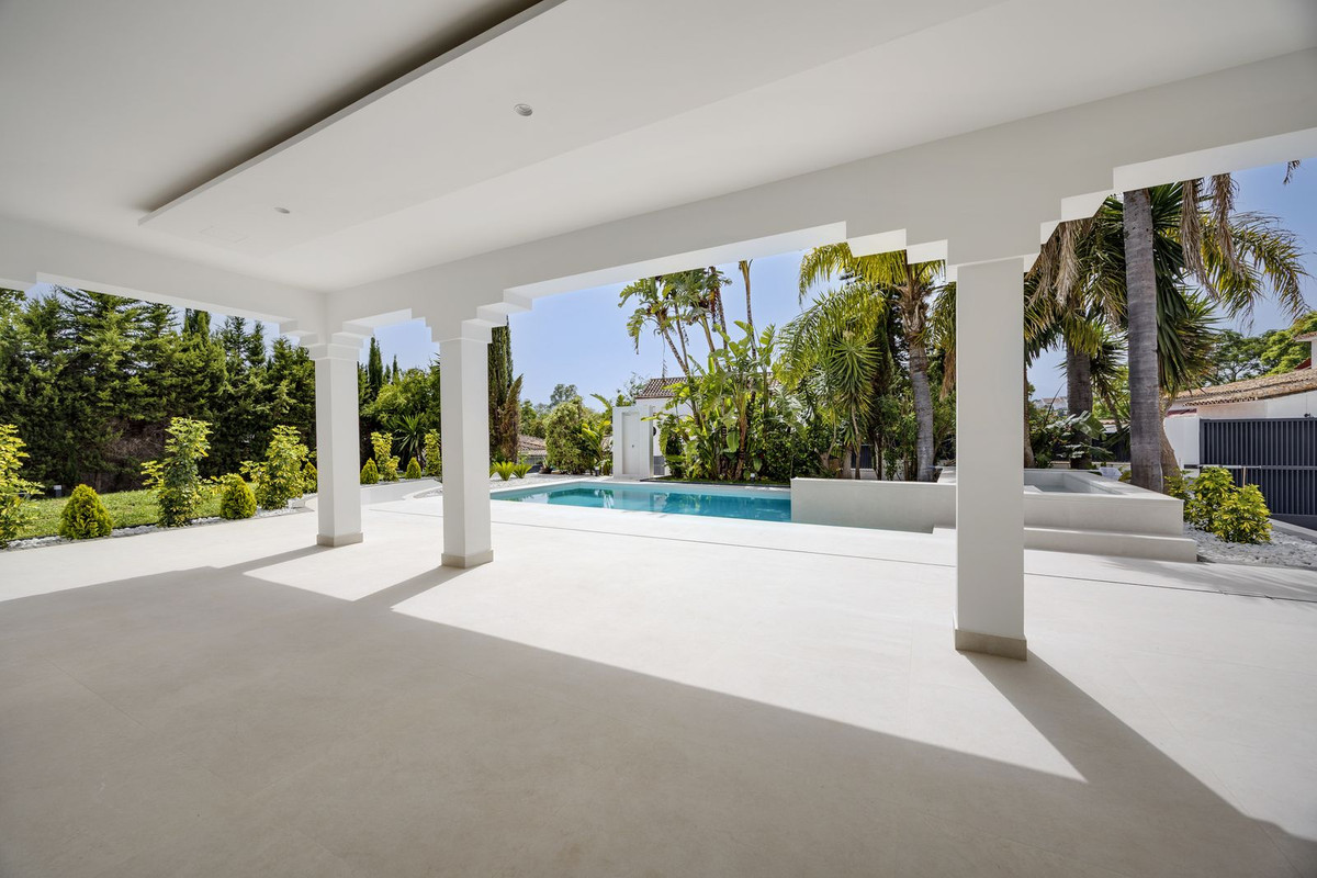 Villas de 4 dormitorios en venta en Guadalmina Alta – R5444851 Villas de 4 dormitorios en venta en Guadalmina Alta – R5444851