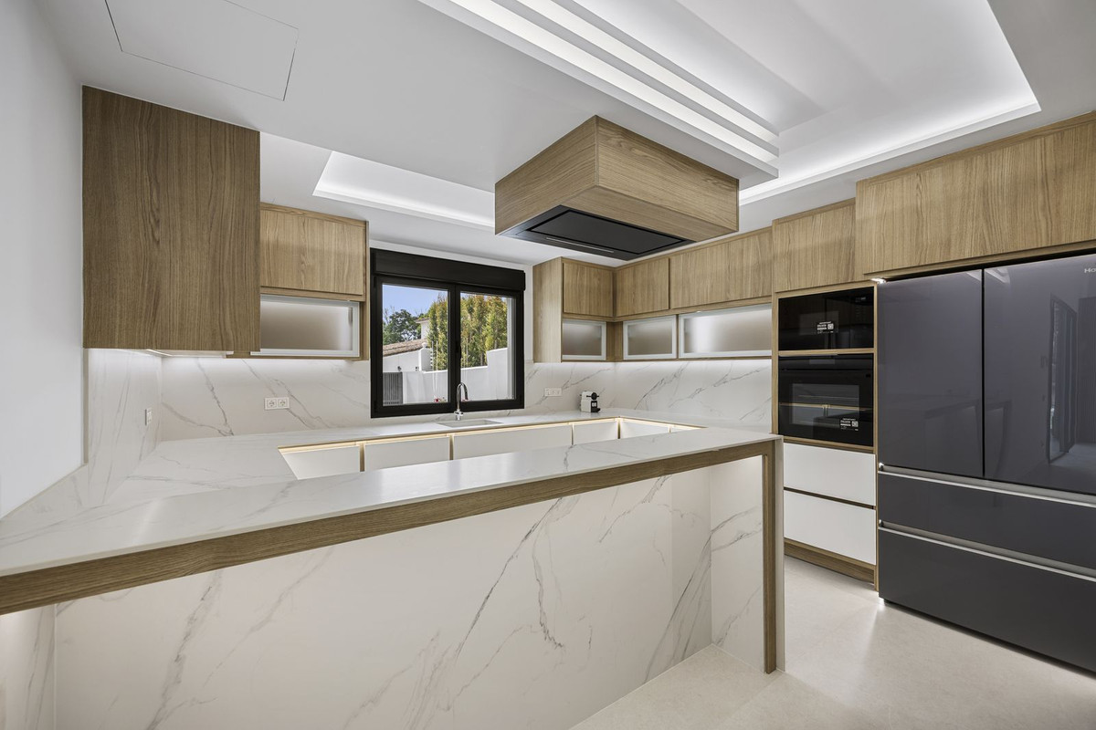 Villas de 4 dormitorios en venta en Guadalmina Alta – R5444851 Villas de 4 dormitorios en venta en Guadalmina Alta – R5444851