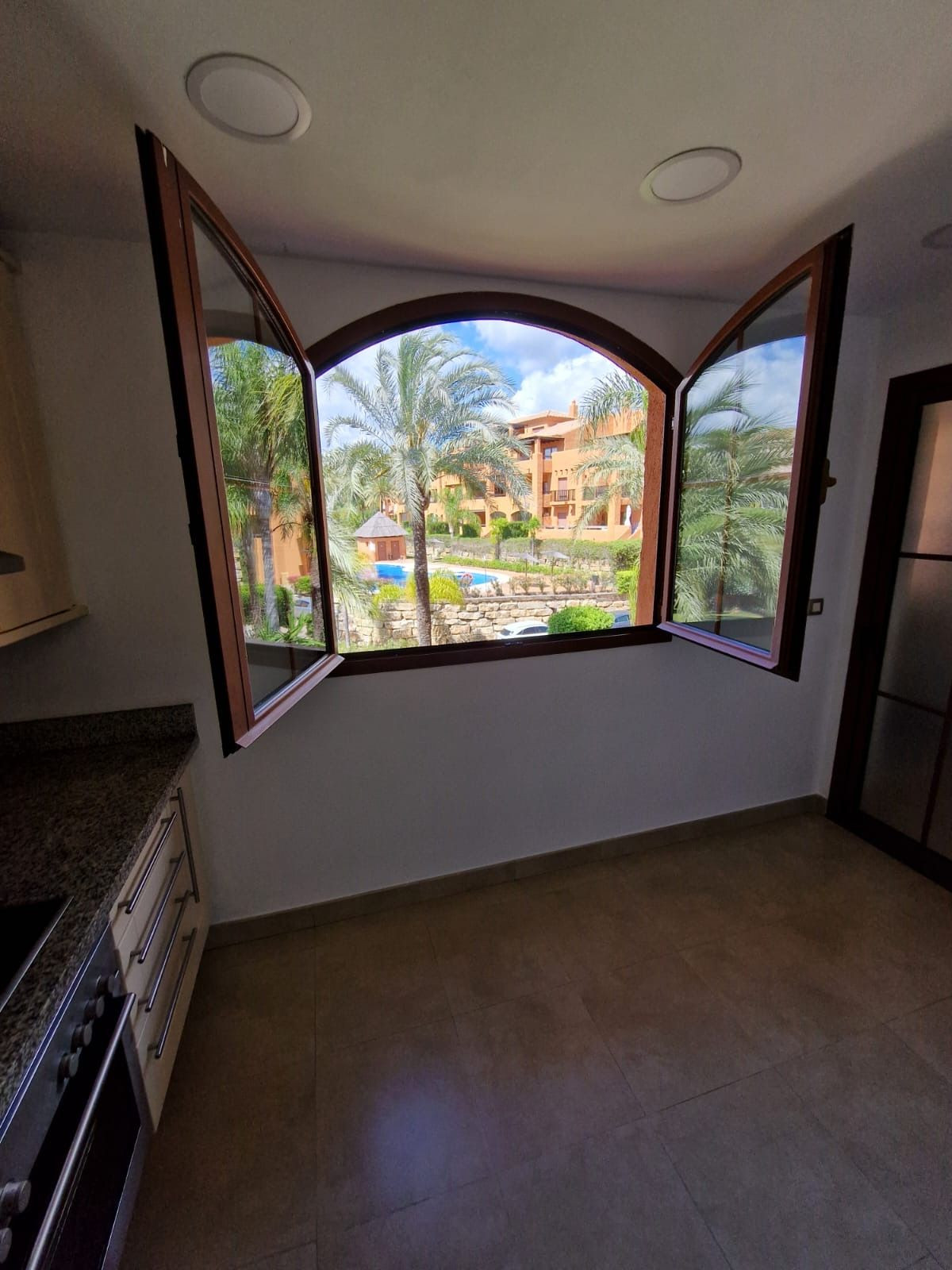 Apartamentos de 2 dormitorios en venta en Benahavís – R5422426 Apartamentos de 2 dormitorios en venta en Benahavís – R5422426