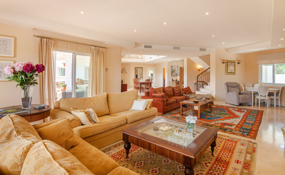 Villas de 6 dormitorios en venta en Benahavís – R4083568 Villas de 6 dormitorios en venta en Benahavís – R4083568