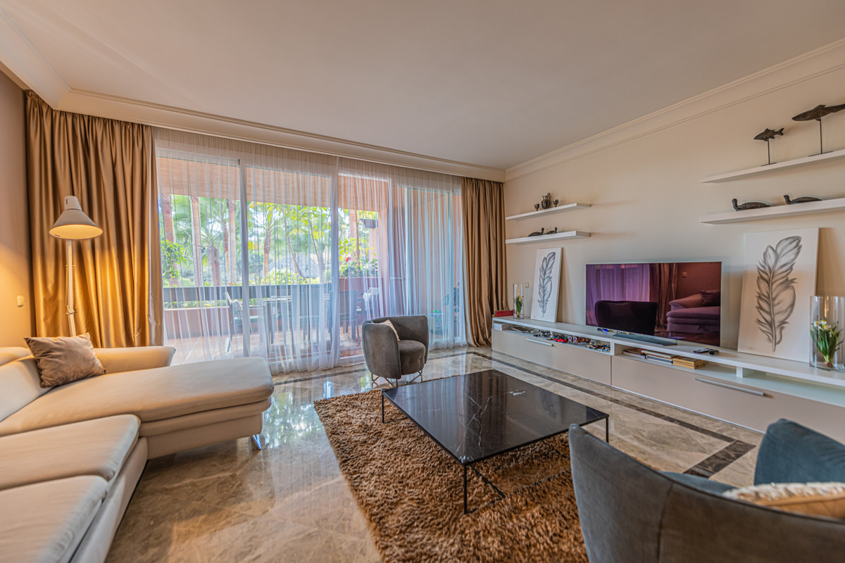 Apartamentos de 3 dormitorios en venta en Nueva Andalucía – R3738733 Apartamentos de 3 dormitorios en venta en Nueva Andalucía – R3738733