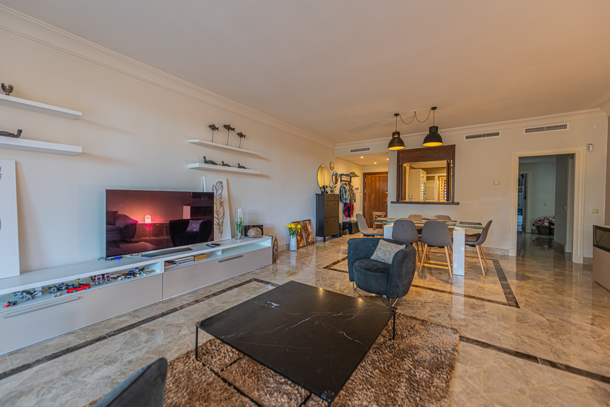 Apartamentos de 3 dormitorios en venta en Nueva Andalucía – R3738733 Apartamentos de 3 dormitorios en venta en Nueva Andalucía – R3738733