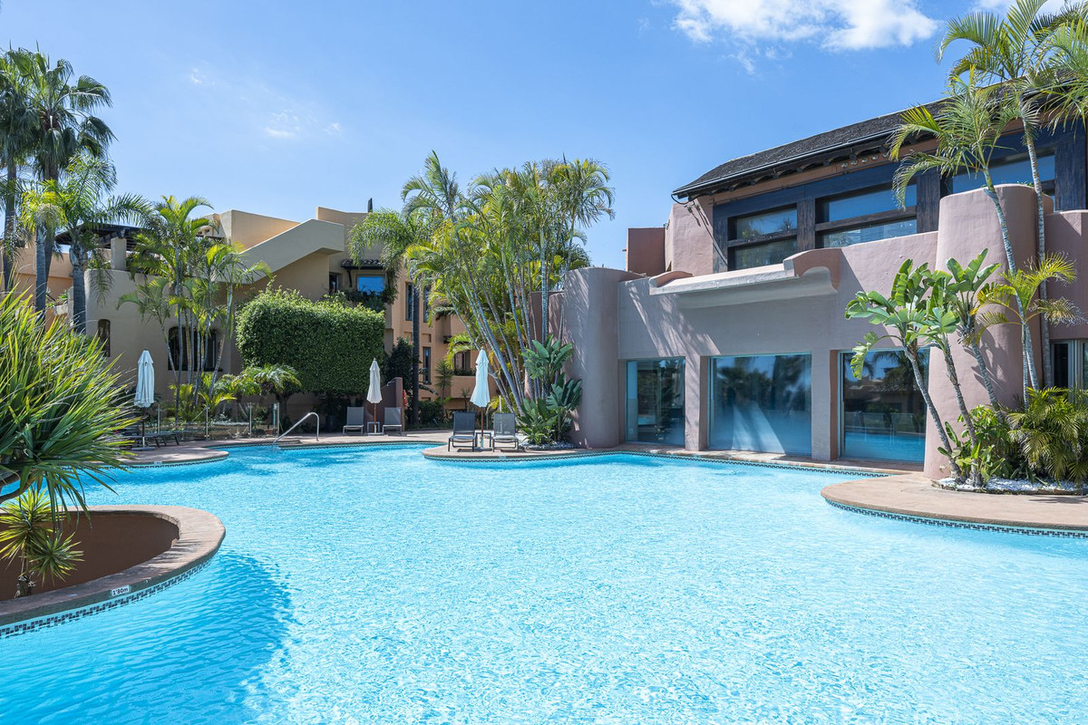 2 bedroom Apartments for sale in Sierra Blanca – R5353435 2 bedroom Apartments for sale in Sierra Blanca – R5353435