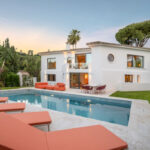 Villas de 4 dormitorios en venta en Nueva Andalucía – R5017633 Villas de 4 dormitorios en venta en Nueva Andalucía – R5017633