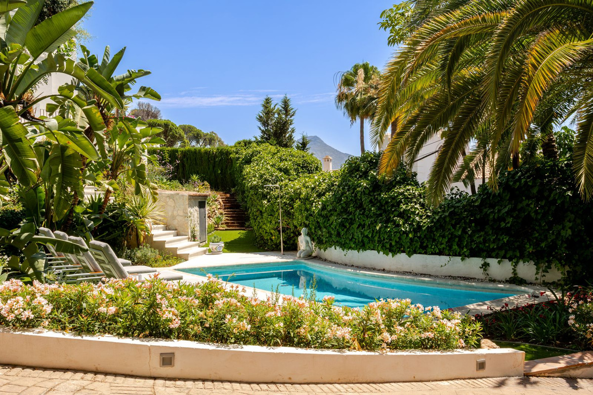 5 bedroom Villas for sale in El Madroñal – R5434768 5 bedroom Villas for sale in El Madroñal – R5434768