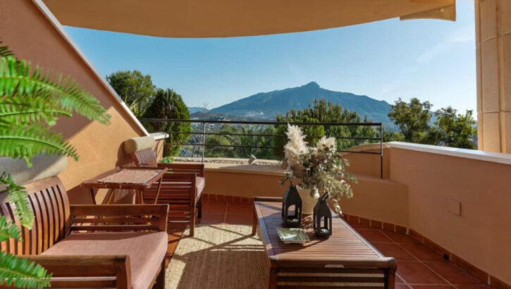 Apartamentos de 2 dormitorios en venta en Nueva Andalucía – R5200120 Apartamentos de 2 dormitorios en venta en Nueva Andalucía – R5200120 en