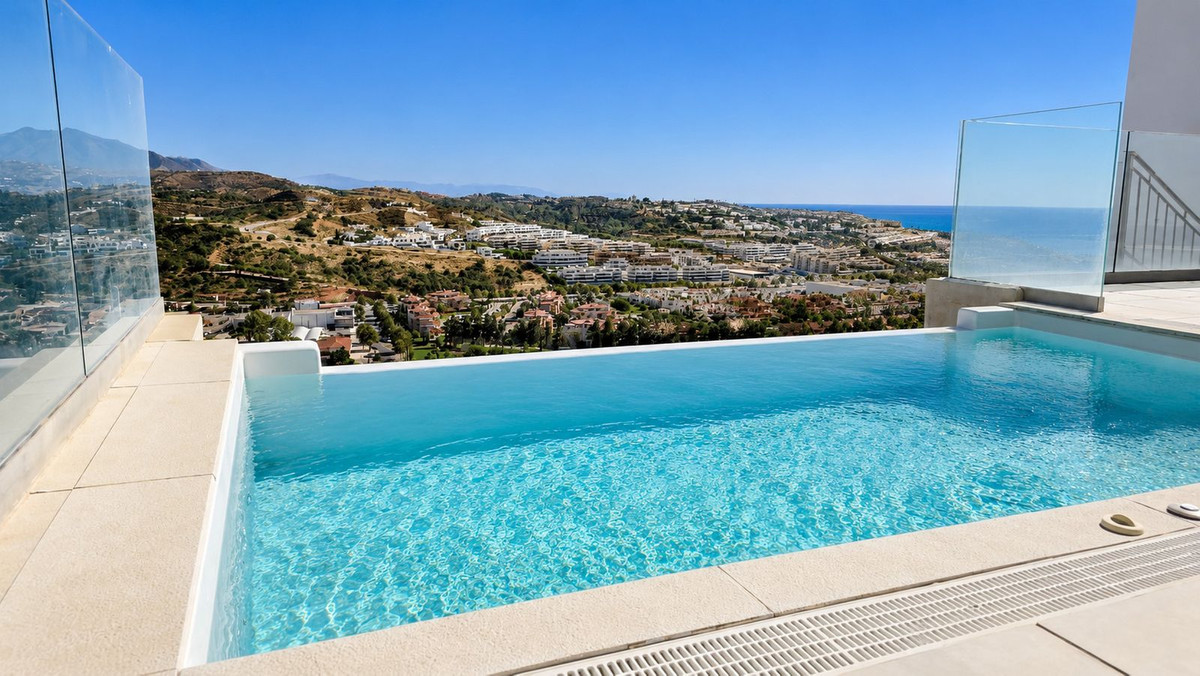 4 bedroom Penthouses for sale in La Cala de Mijas – R5182450 4 bedroom Penthouses for sale in La Cala de Mijas – R5182450