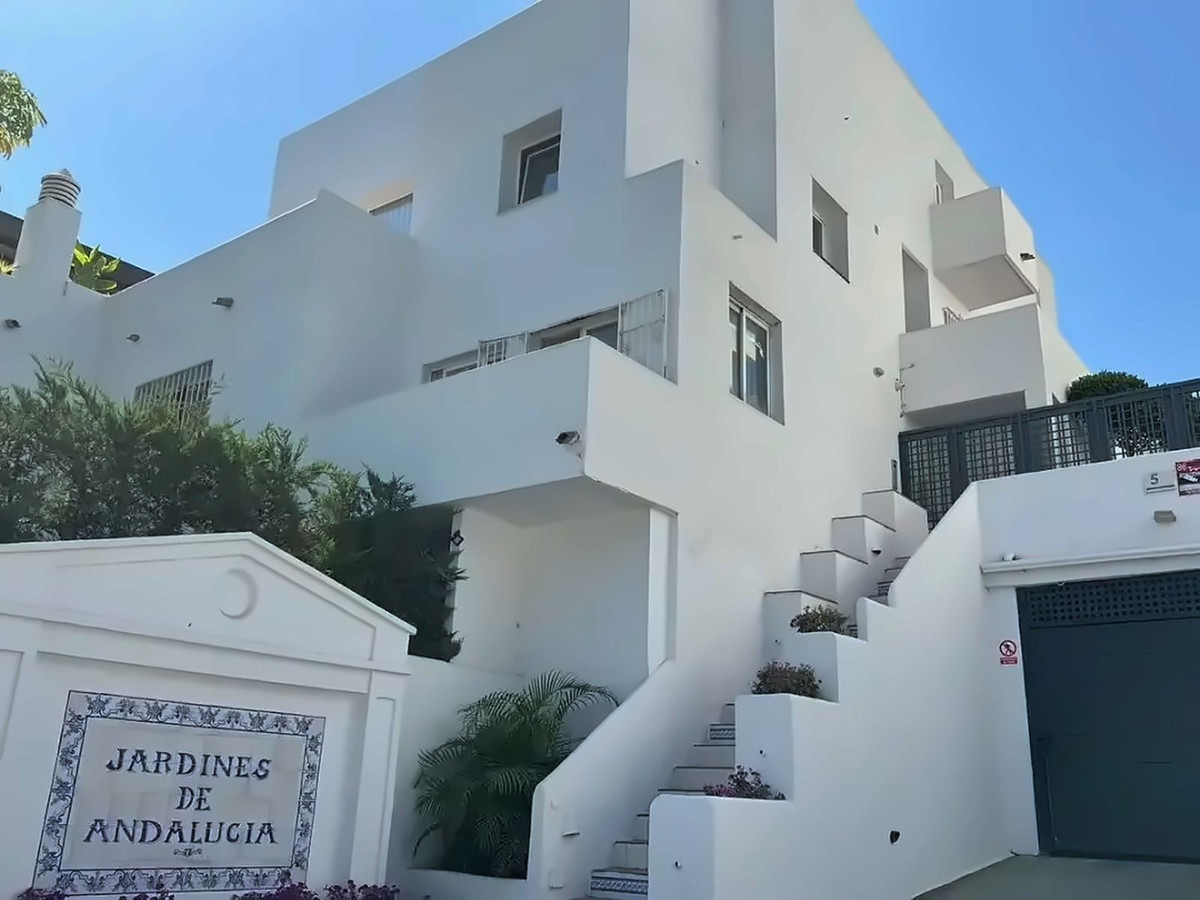 Apartamentos de 2 dormitorios en venta en Nueva Andalucía – R5444401 Apartamentos de 2 dormitorios en venta en Nueva Andalucía – R5444401