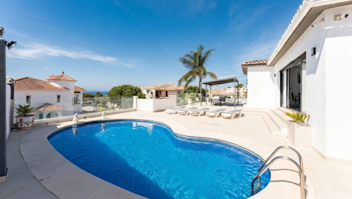 Villas de 4 dormitorios en venta en Riviera del Sol – R5419993 Villas de 4 dormitorios en venta en Riviera del Sol – R5419993 en
