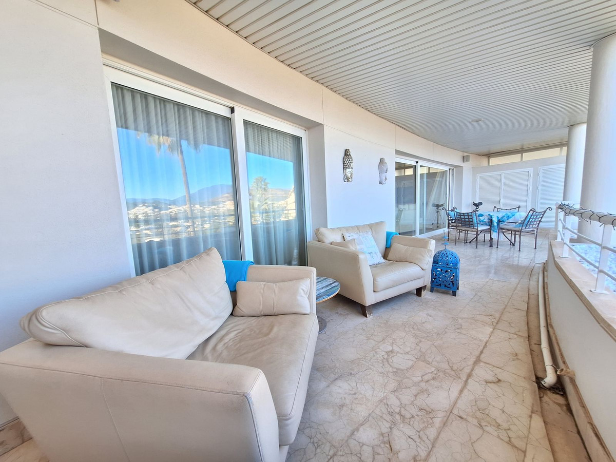 Apartamentos de 3 dormitorios en venta en Nueva Andalucía – R5264248 Apartamentos de 3 dormitorios en venta en Nueva Andalucía – R5264248