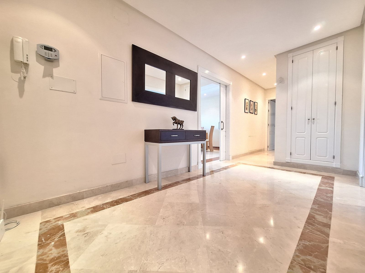 Apartamentos de 3 dormitorios en venta en Nueva Andalucía – R5264248 Apartamentos de 3 dormitorios en venta en Nueva Andalucía – R5264248