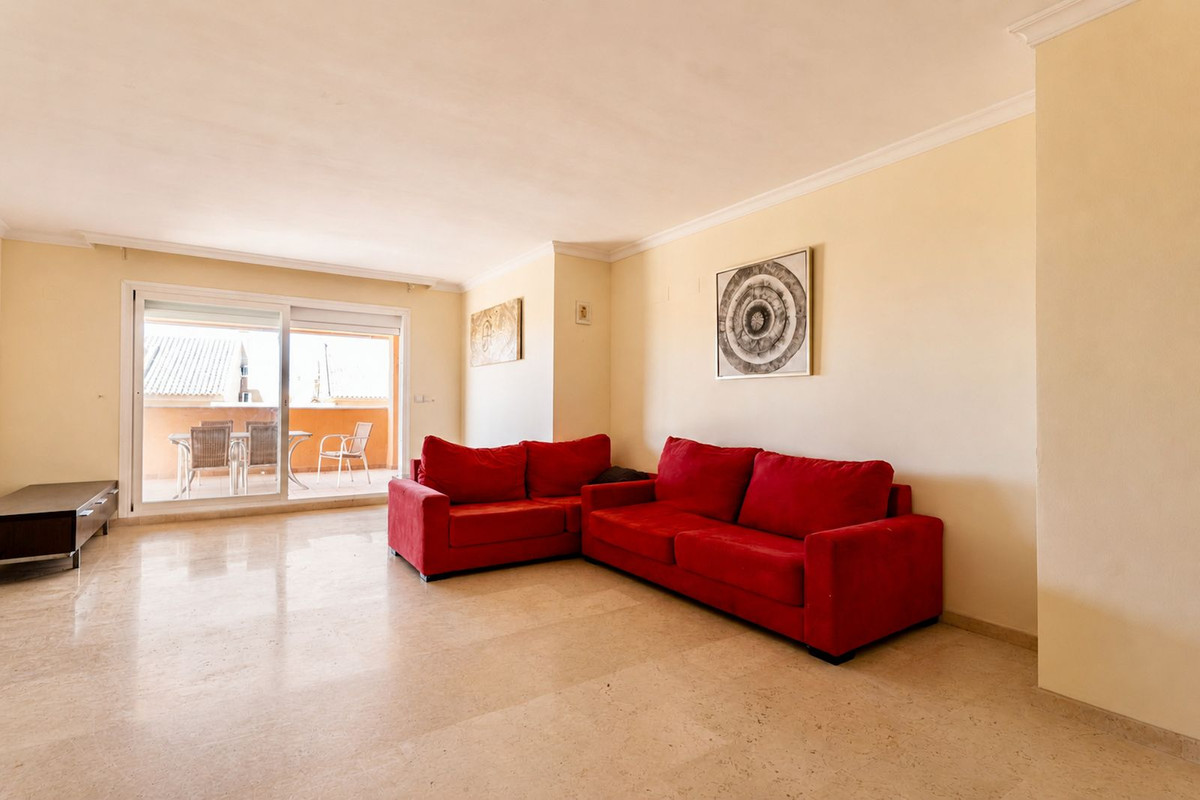 Apartamentos de 3 dormitorios en venta en Elviria – R5396650 Apartamentos de 3 dormitorios en venta en Elviria – R5396650