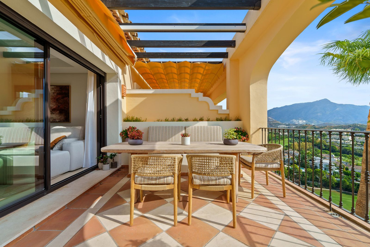 Aticos de 3 dormitorios en venta en Benahavís – R5382919 Aticos de 3 dormitorios en venta en Benahavís – R5382919