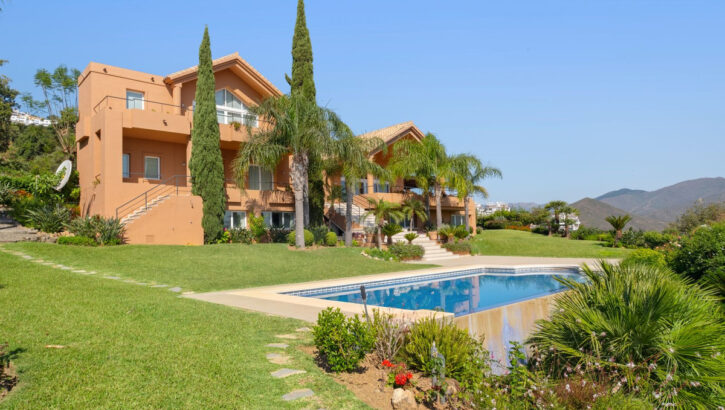 Villas de 5 dormitorios en venta en La Mairena – R5430460 Villas de 5 dormitorios en venta en La Mairena – R5430460 en