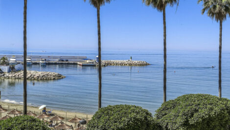 Apartamentos de 3 dormitorios en venta en Marbella – R5399917