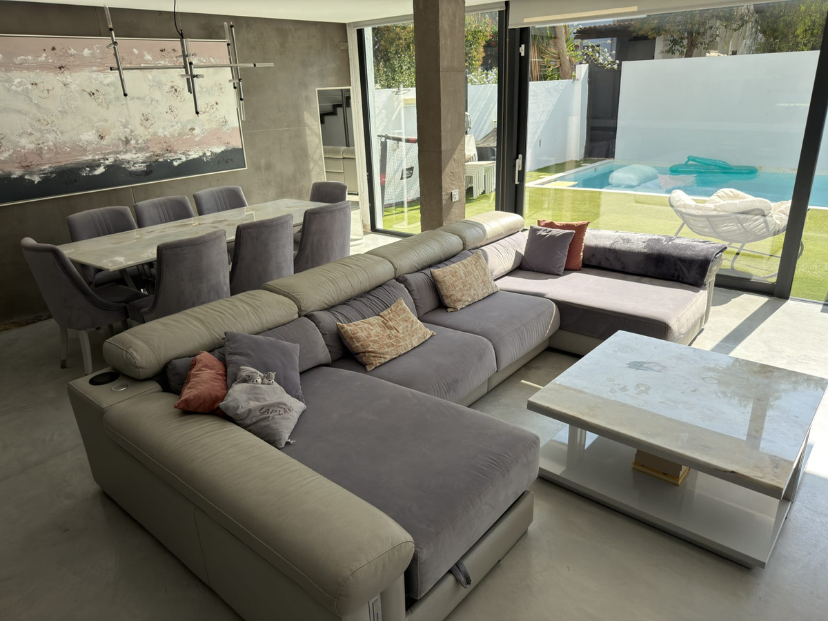 Pareados de 3 dormitorios en venta en Nueva Andalucía – R5449501 Pareados de 3 dormitorios en venta en Nueva Andalucía – R5449501