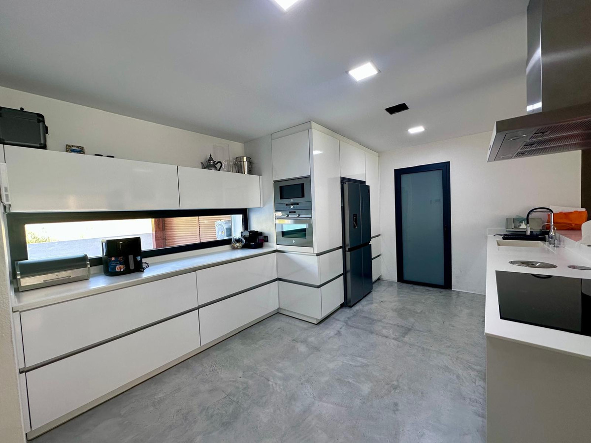 Pareados de 3 dormitorios en venta en Nueva Andalucía – R5449501 Pareados de 3 dormitorios en venta en Nueva Andalucía – R5449501
