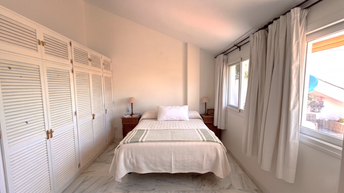 Apartamentos de 4 dormitorios en venta en Milla de Oro – R5440684 Apartamentos de 4 dormitorios en venta en Milla de Oro – R5440684