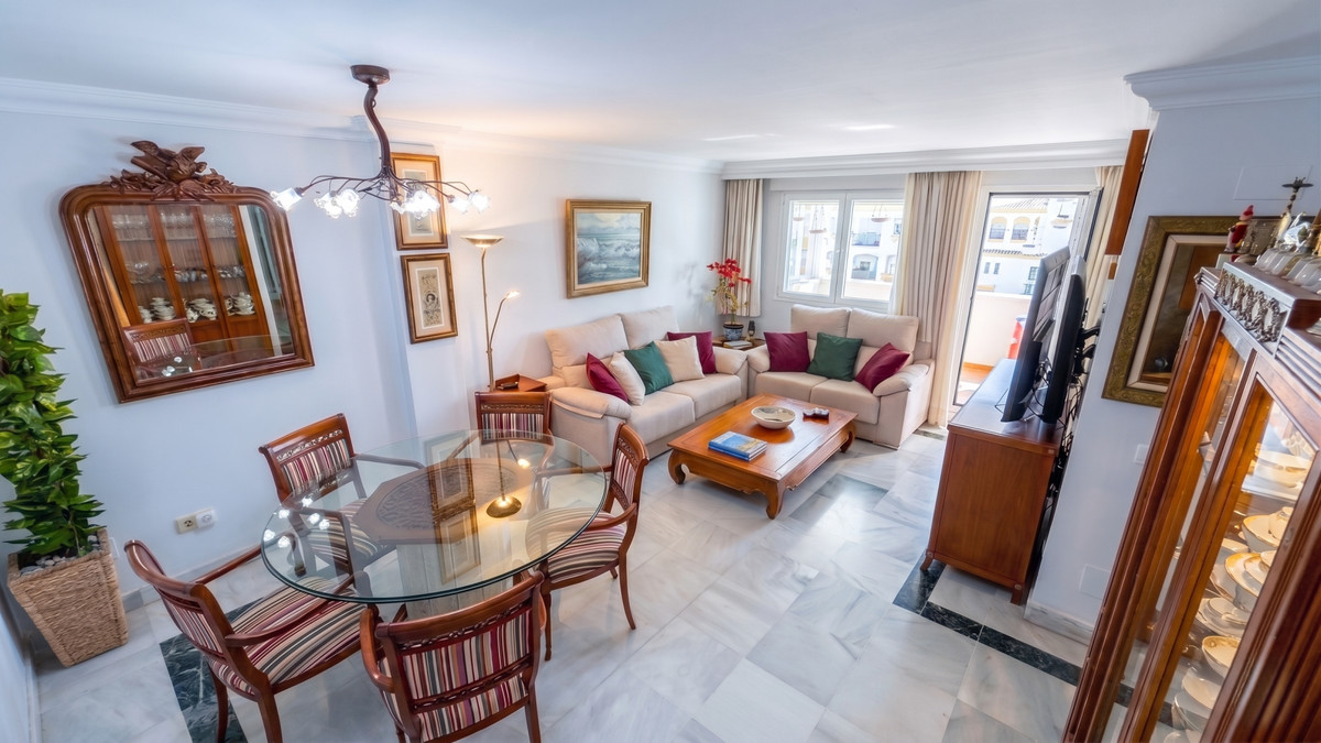 Apartamentos de 4 dormitorios en venta en Milla de Oro – R5440684 Apartamentos de 4 dormitorios en venta en Milla de Oro – R5440684