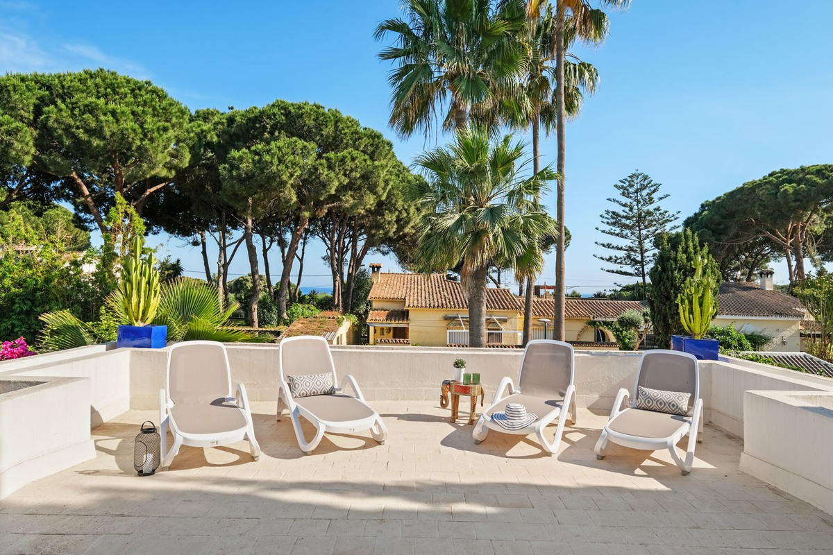 4 bedroom Villas for sale in Marbella – R5421241 4 bedroom Villas for sale in Marbella – R5421241