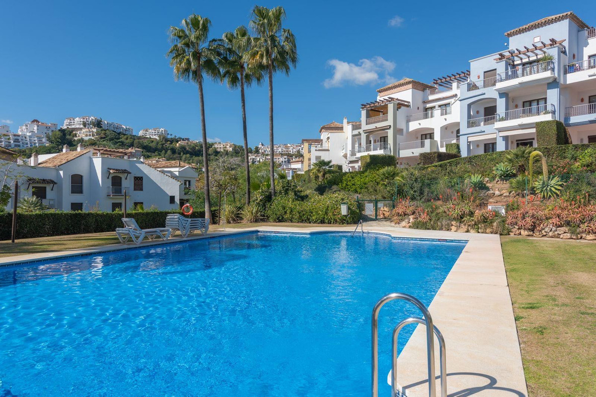 2 bedroom Apartments for sale in Los Arqueros – R5431429