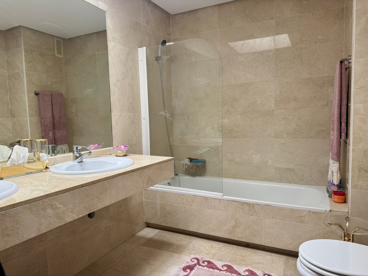 4 bedroom Apartments for sale in Guadalmina Baja – R5410624 4 bedroom Apartments for sale in Guadalmina Baja – R5410624