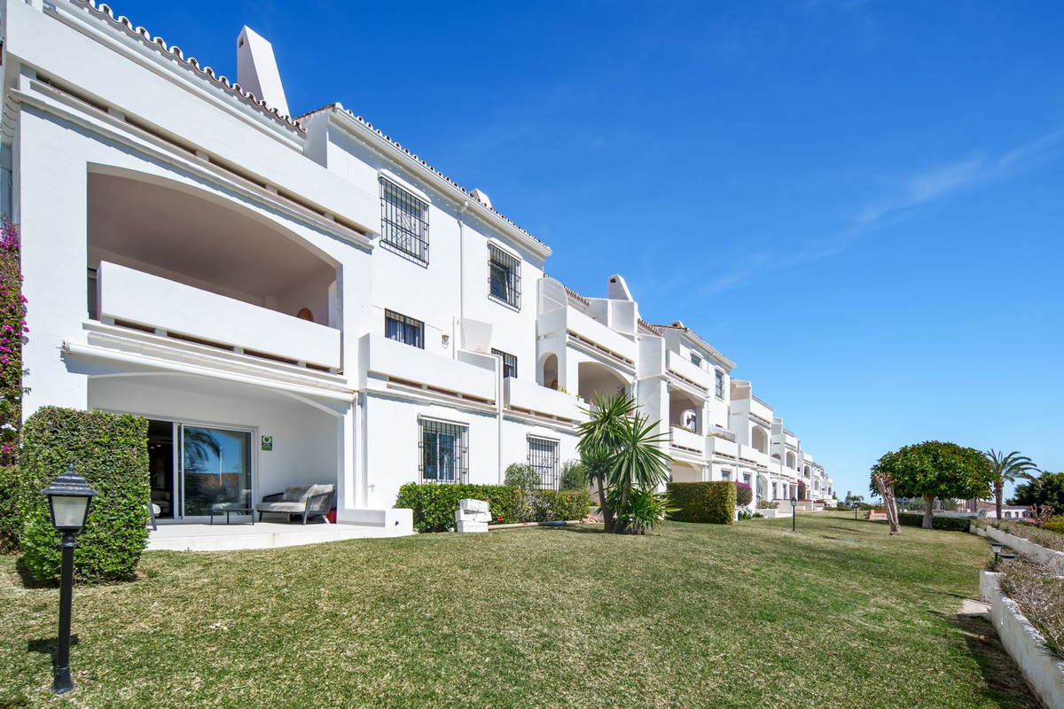Apartamentos de 3 dormitorios en venta en Nueva Andalucía – R5322253 Apartamentos de 3 dormitorios en venta en Nueva Andalucía – R5322253