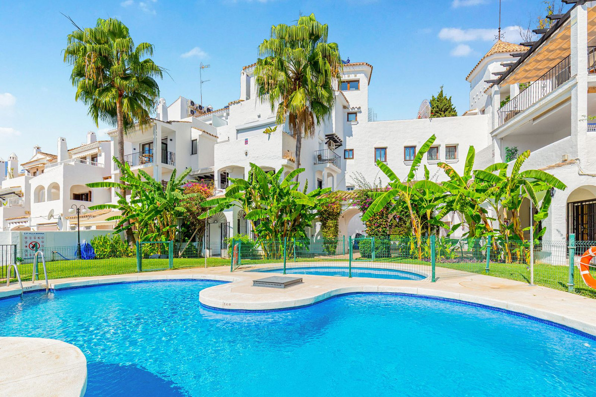 Apartamentos de 4 dormitorios en venta en Puerto Banús – R5169550 Apartamentos de 4 dormitorios en venta en Puerto Banús – R5169550