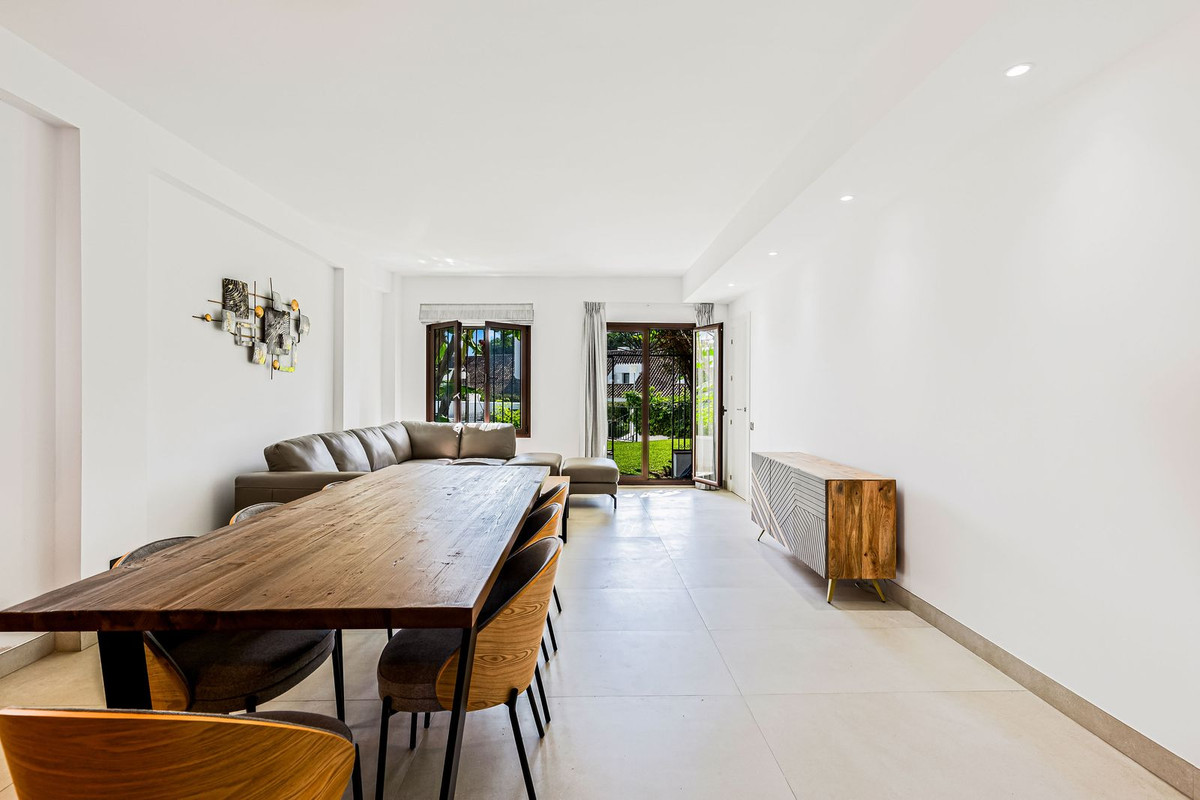 Apartamentos de 4 dormitorios en venta en Puerto Banús – R5169550 Apartamentos de 4 dormitorios en venta en Puerto Banús – R5169550