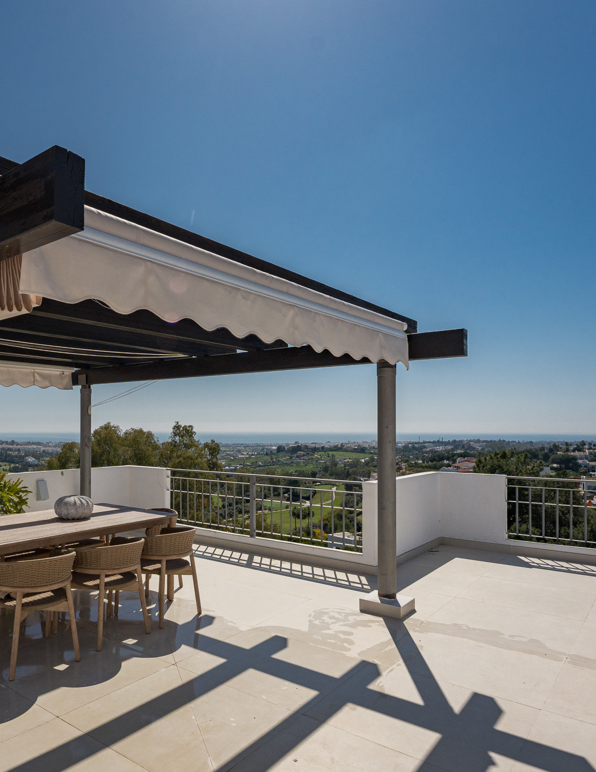 Apartamentos de 3 dormitorios en venta en La Quinta – R5126269 Apartamentos de 3 dormitorios en venta en La Quinta – R5126269