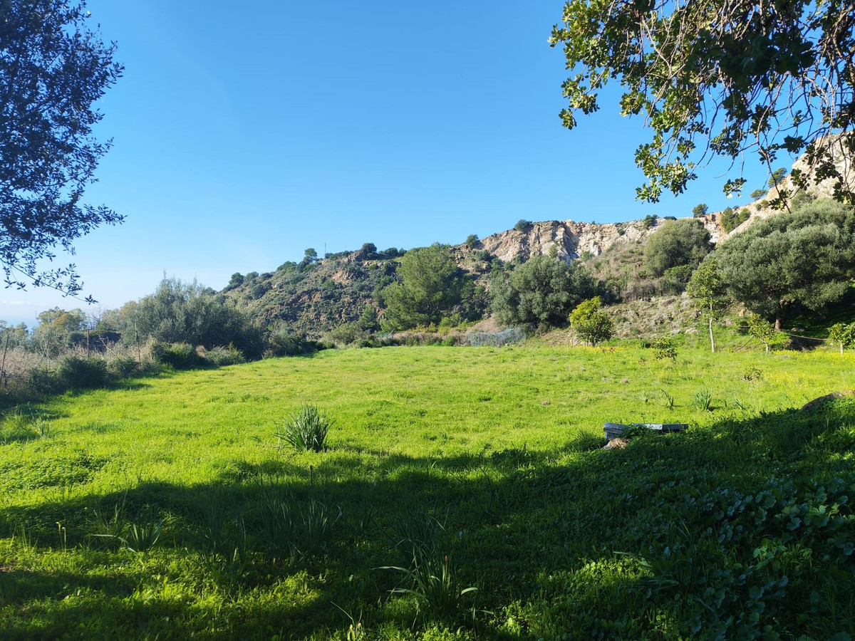 Plots for sale in Marbella – R5306926 Plots for sale in Marbella – R5306926