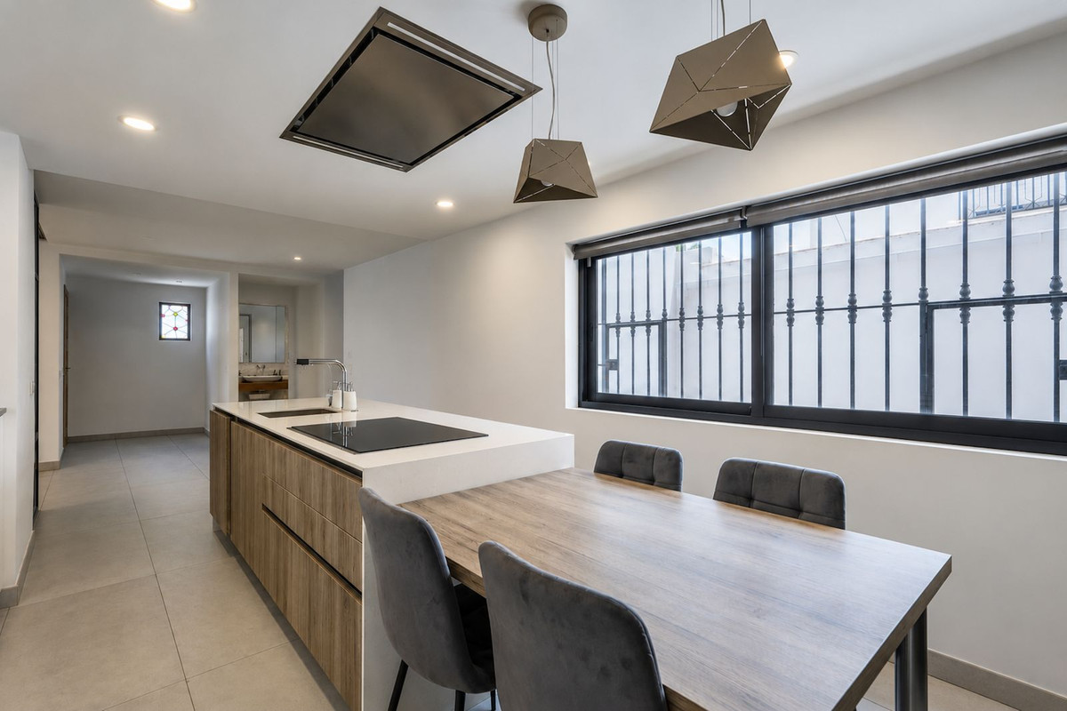 Pareados de 9 dormitorios en venta en Nueva Andalucía – R5448391 Pareados de 9 dormitorios en venta en Nueva Andalucía – R5448391