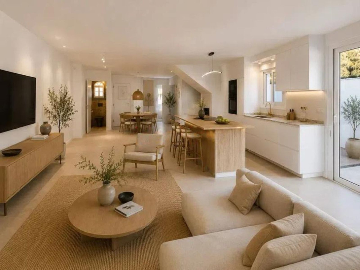 4 bedroom Villas for sale in Marbella – R5435047 4 bedroom Villas for sale in Marbella – R5435047